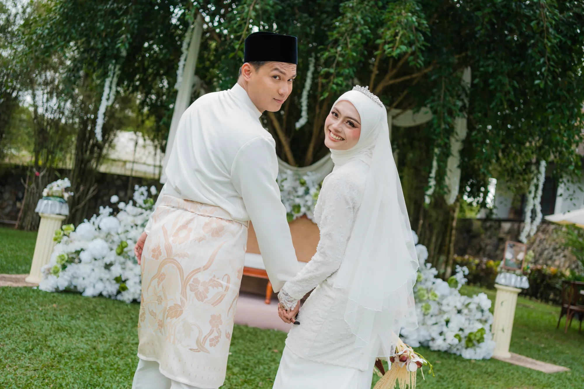 Sweetpictures photo outdoor posing