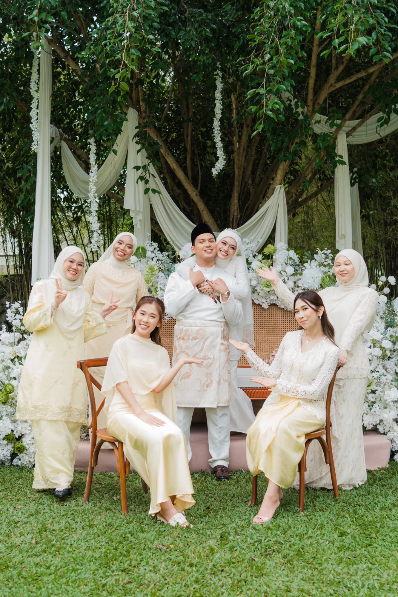 Sweetpictures photo outdoor pelamin - bridesmaid
